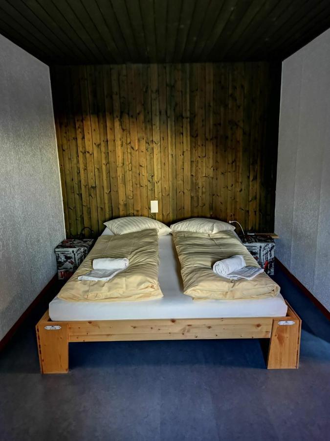Downtown Hostel אינטרלאקן מראה חיצוני תמונה