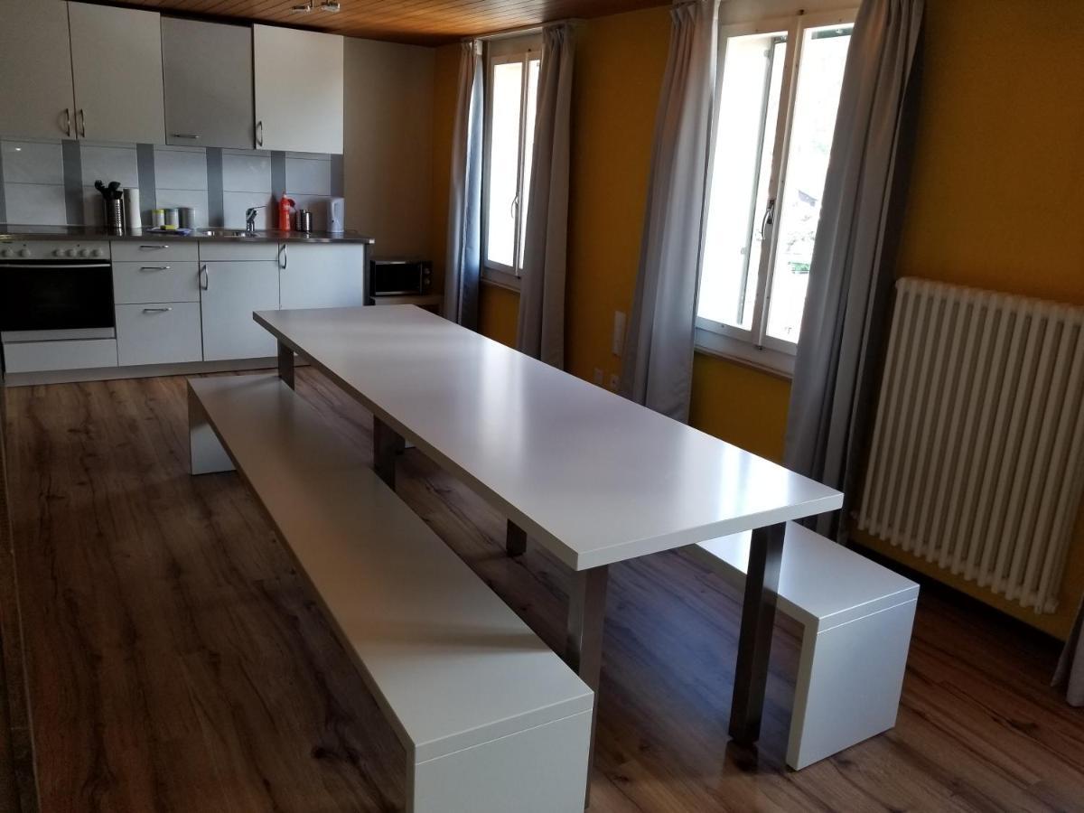 Downtown Hostel אינטרלאקן מראה חיצוני תמונה