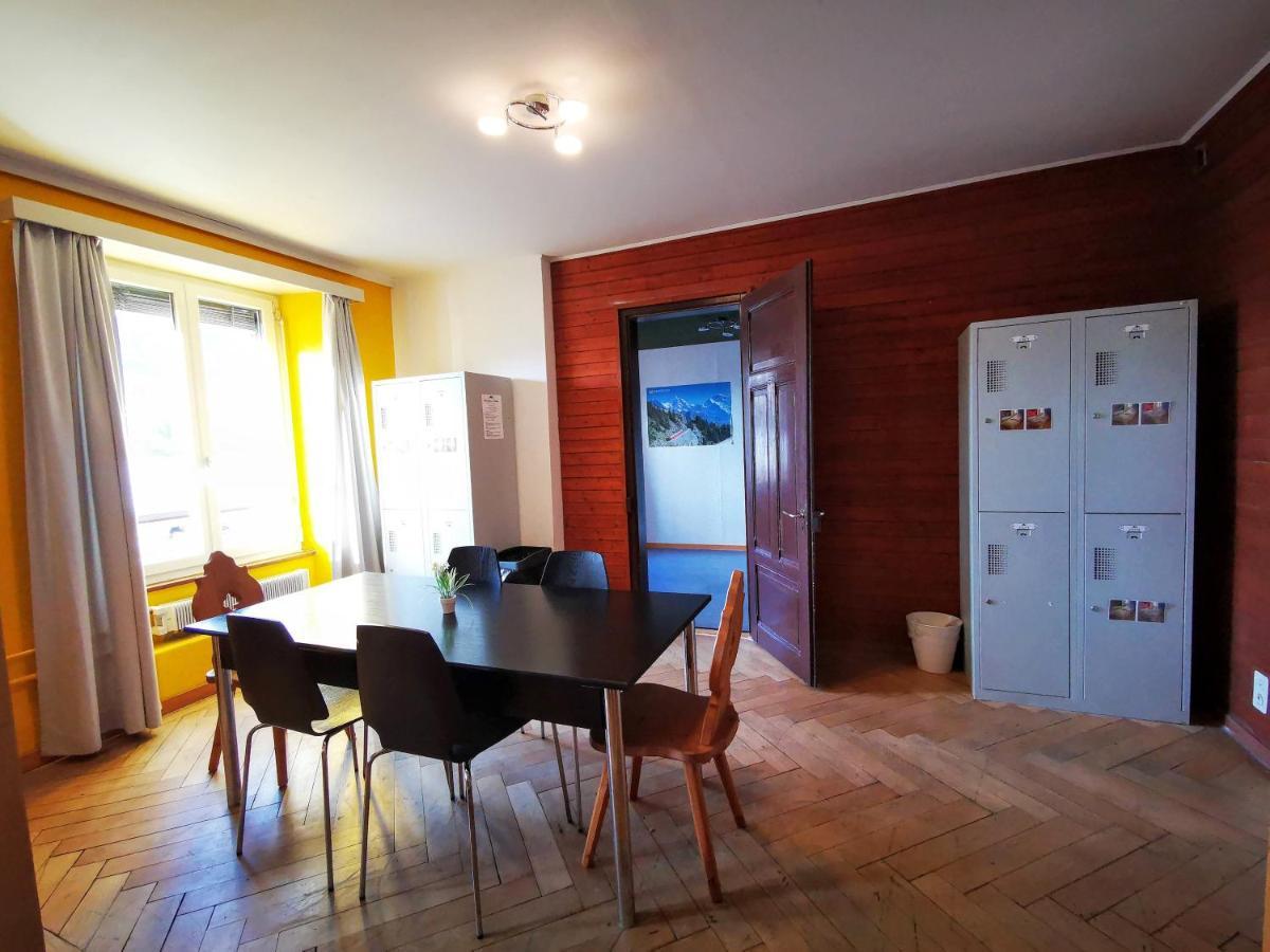 Downtown Hostel אינטרלאקן מראה חיצוני תמונה