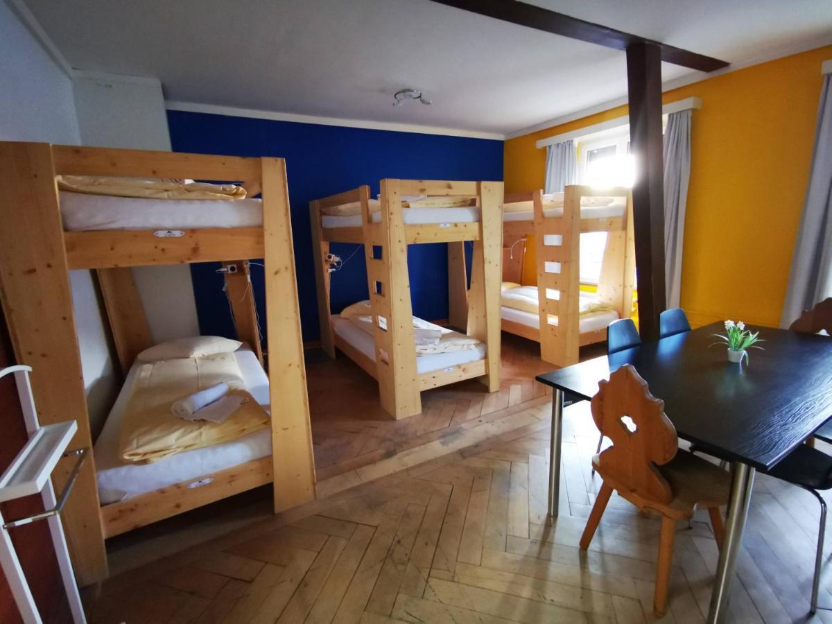 Downtown Hostel אינטרלאקן מראה חיצוני תמונה
