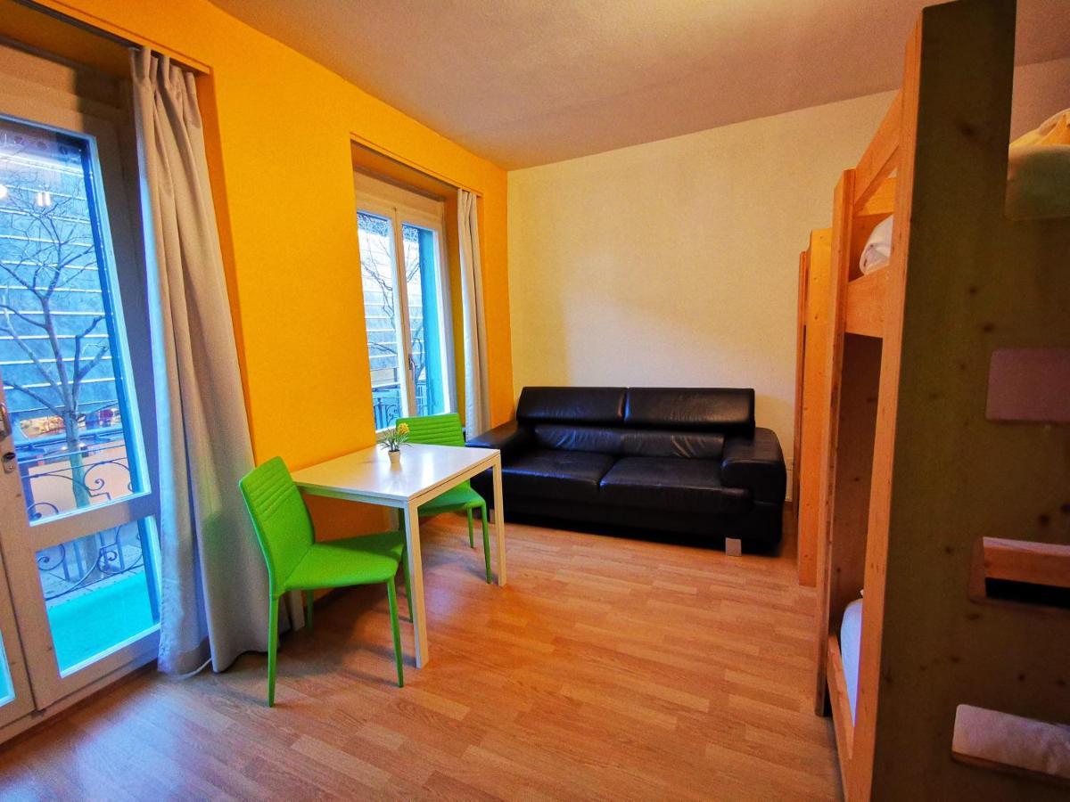 Downtown Hostel אינטרלאקן מראה חיצוני תמונה